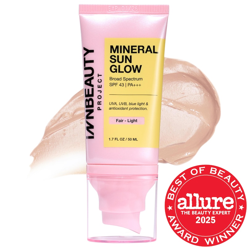 Mineral Sun Glow SPF 43 PA +++ Daily Hydrating Sunscreen with Peptides + Antioxidants - Non-Comedogenic